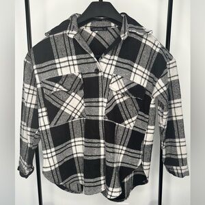 Thick Plaid Button-Up Long Sleeve Shirt